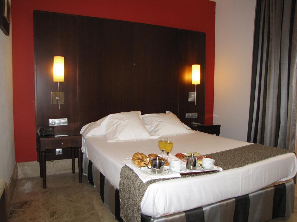 Hotel Boutique Atrio Valladolid Room photo